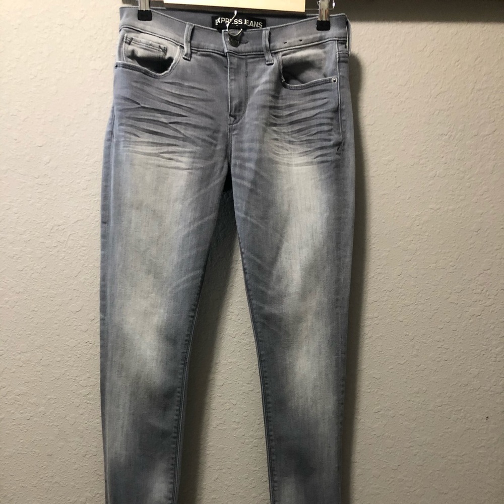 Women’s grey washed jeans